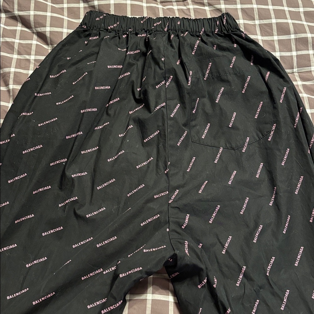 Balenciaga logo repeat pajama pants- size 44 - Picture 9 of 11